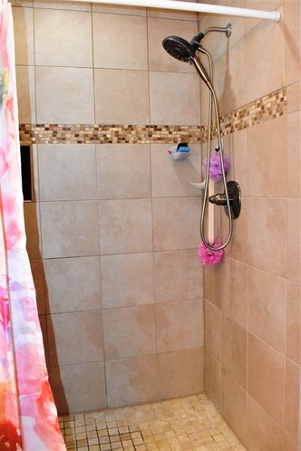 1771 Peavine Rd, Crossville, TN 38571